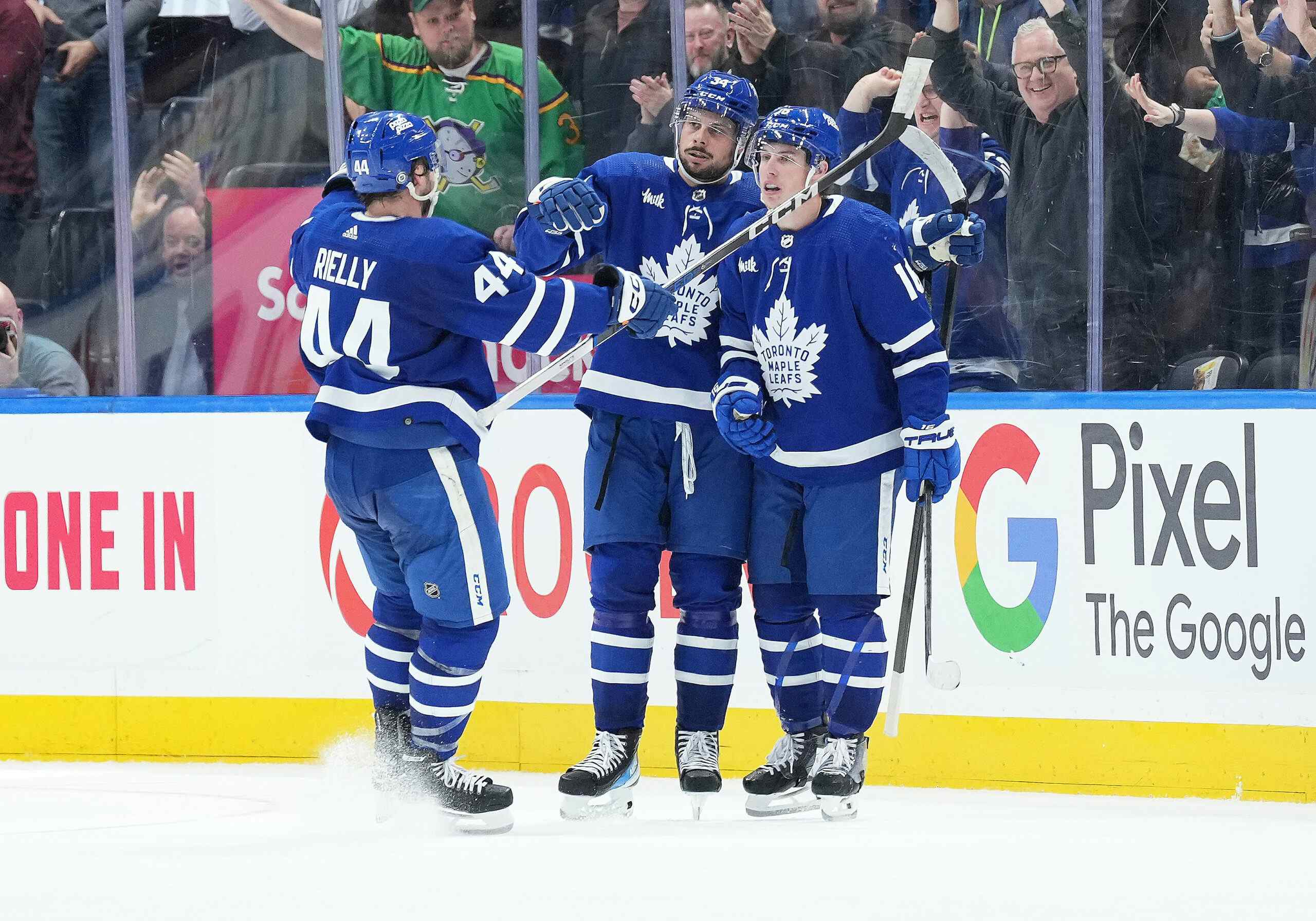 Maple Leafs win a more subdued match against Buffalo Sabres by 2-1 in OT -  The Globe and Mail