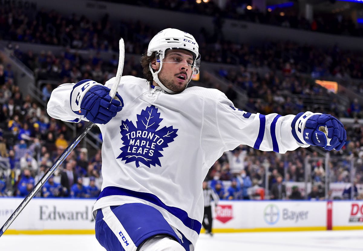 Win an Auston Matthews or Mitch Marner Jersey and Dove Men+Care Prize Pack  – Dad Central