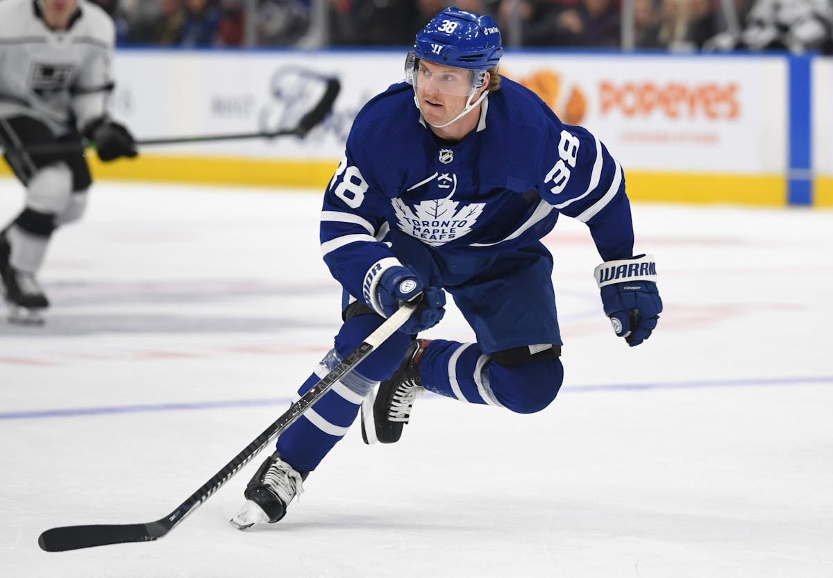 Toronto Maple Leafs: Rasmus Sandin not expected to return to OHL
