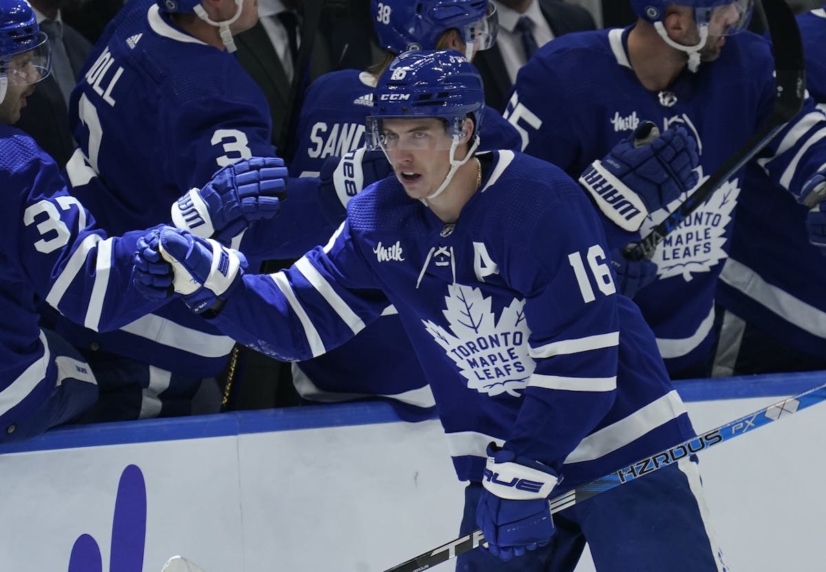 Aston-Reese scores twice to lead Maple Leafs past Blue Jackets on