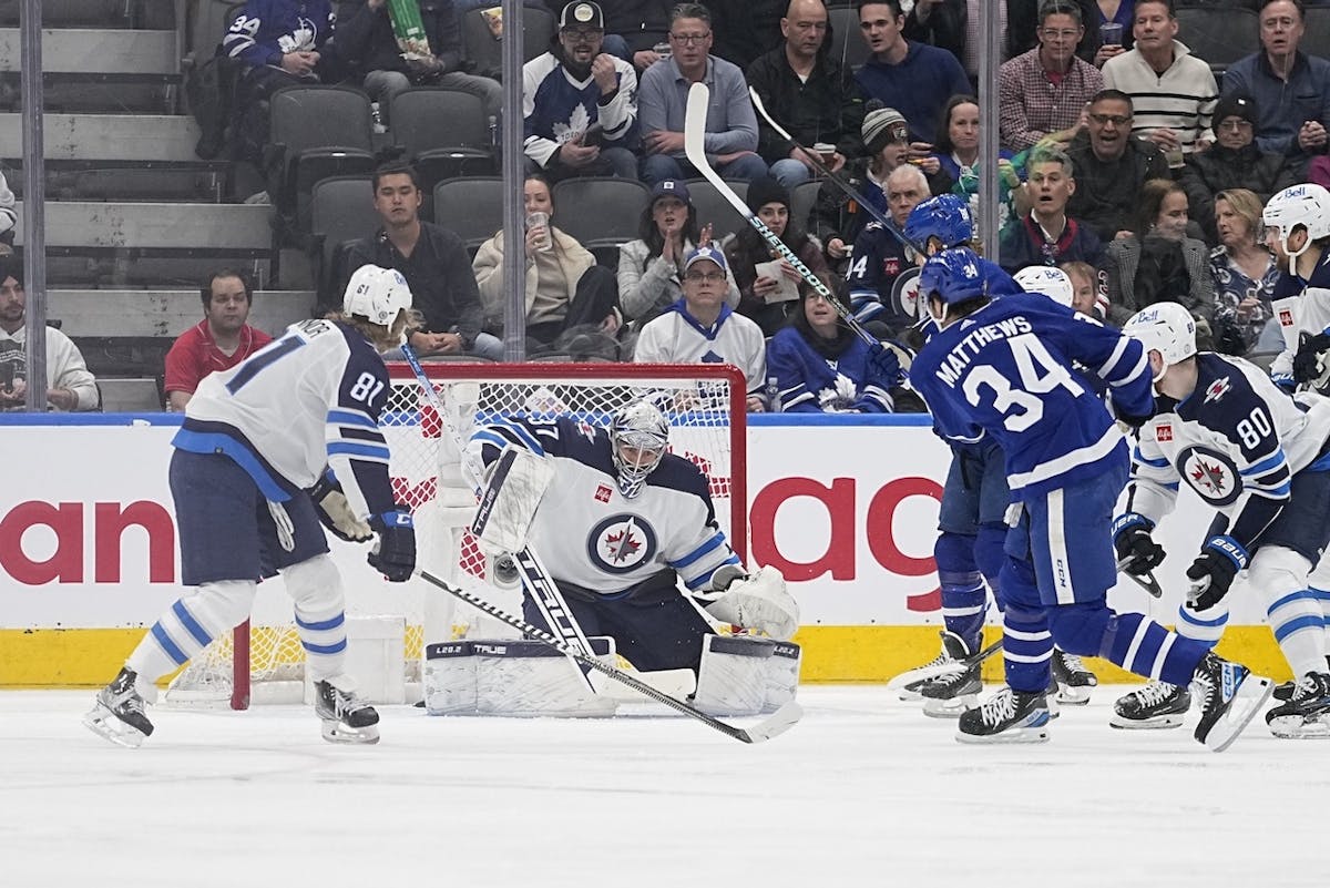 Matthews, Samsonov lead Maple Leafs past Jets, 4-1 - The San Diego  Union-Tribune