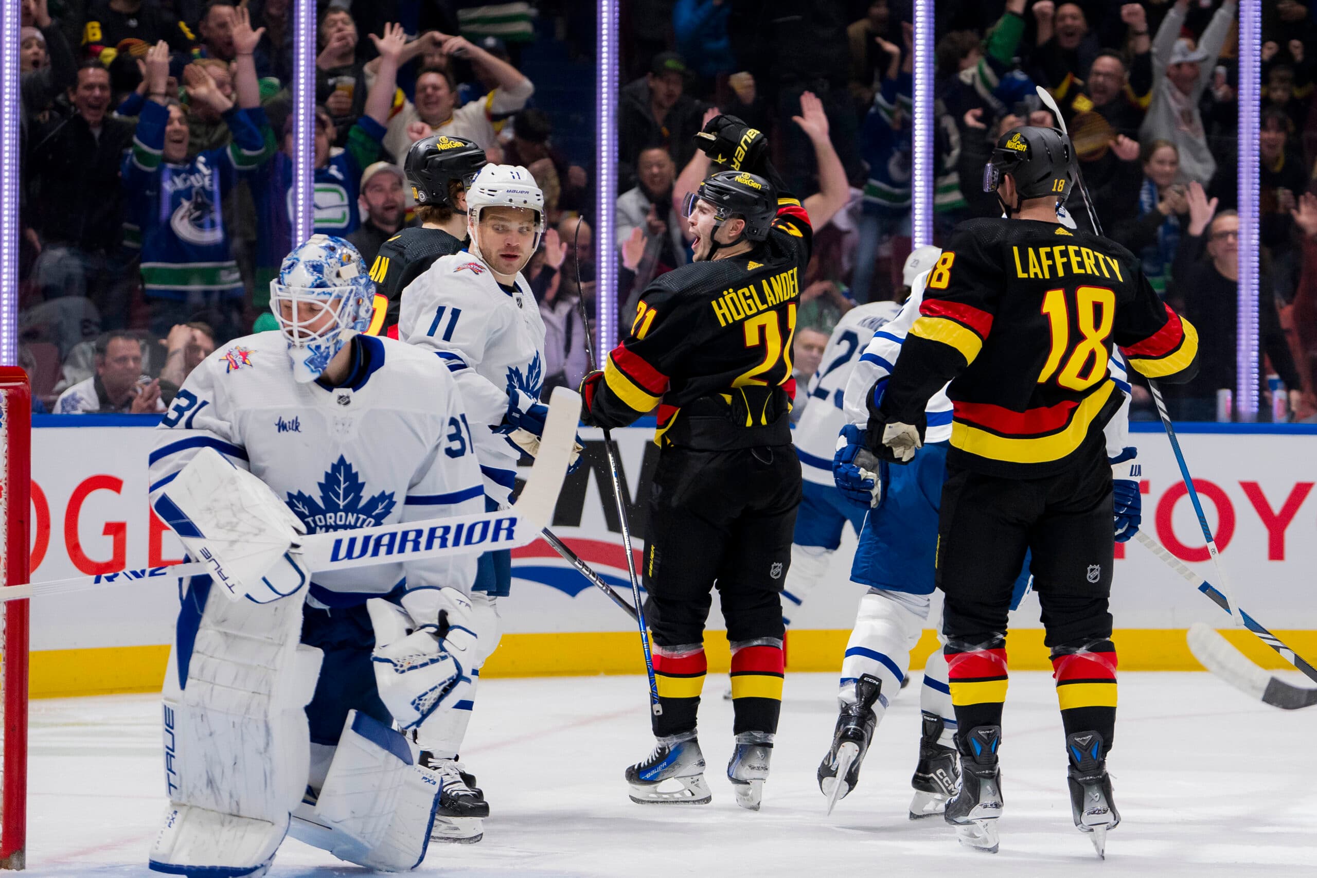 Maple Leafs looking to keep momentum going in California against