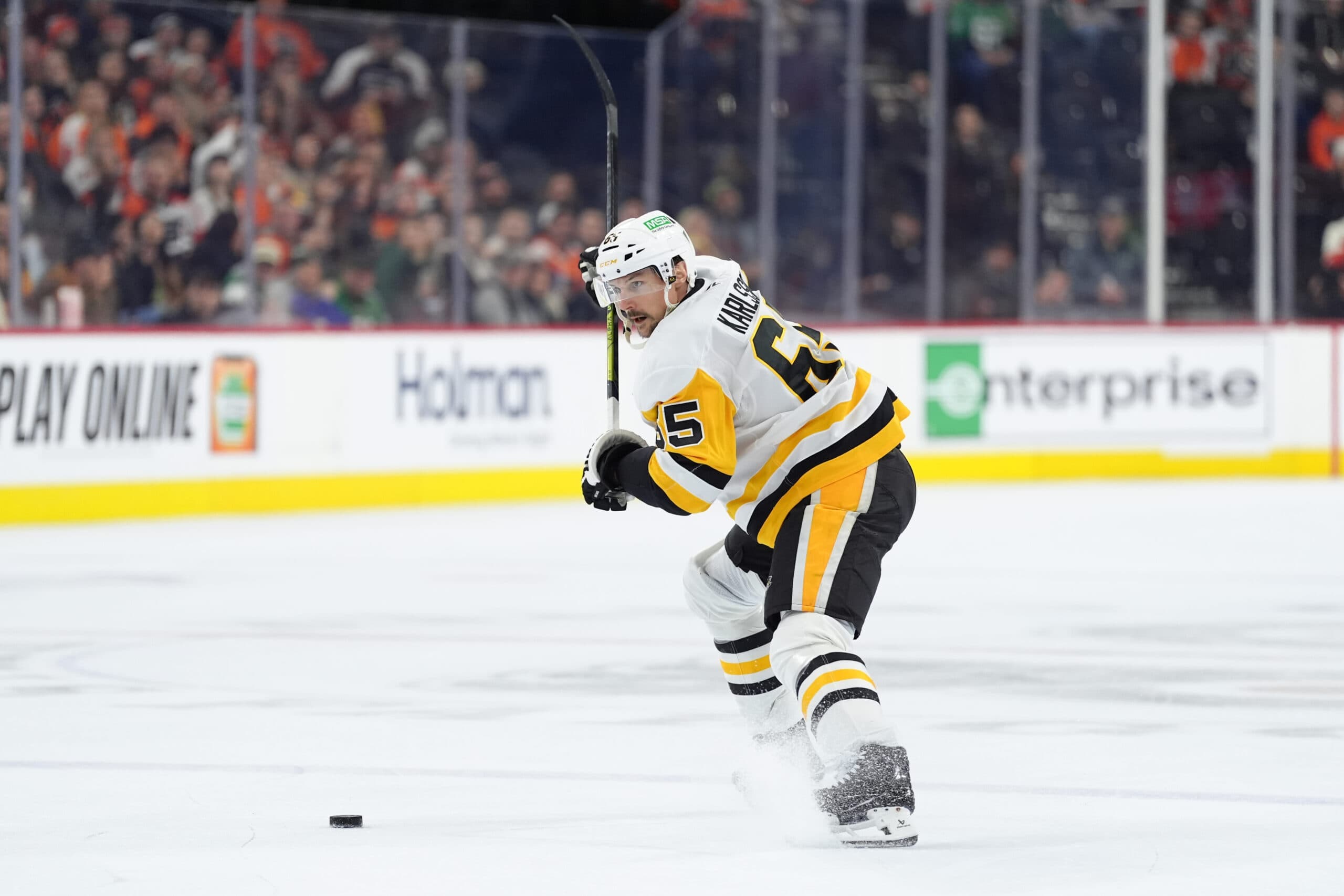 Pittsburgh Penguins defenceman Erik Karlsson.