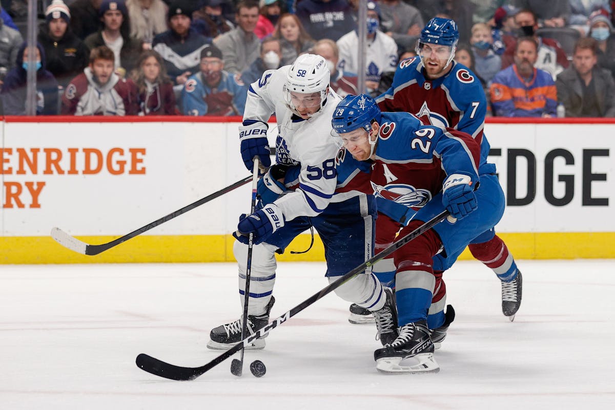 MacKinnon could return to Avalanche lineup on Saturday, no changes for Toronto: Leafs practice notes